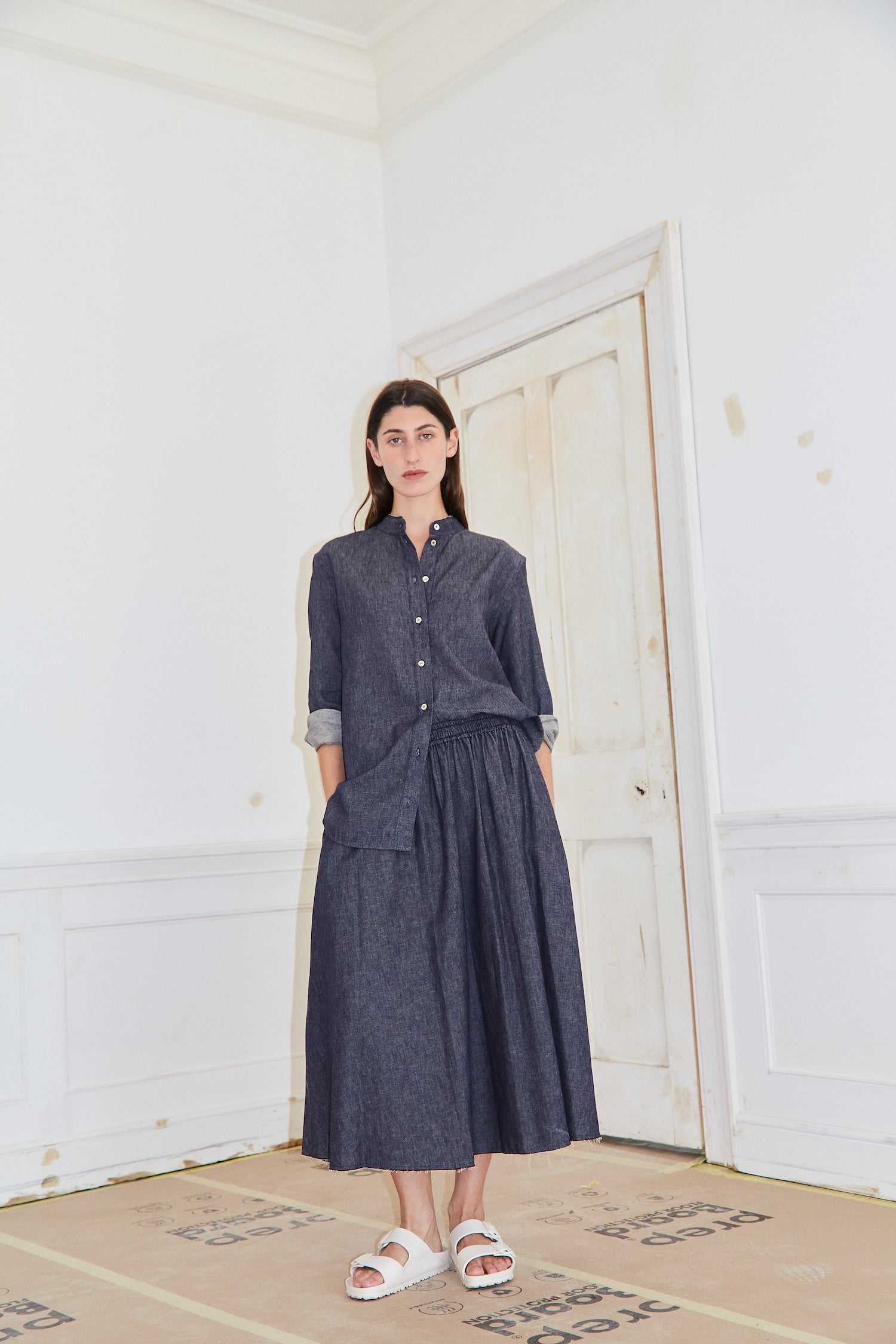 Japanese linen chambray skirt in Indigo.