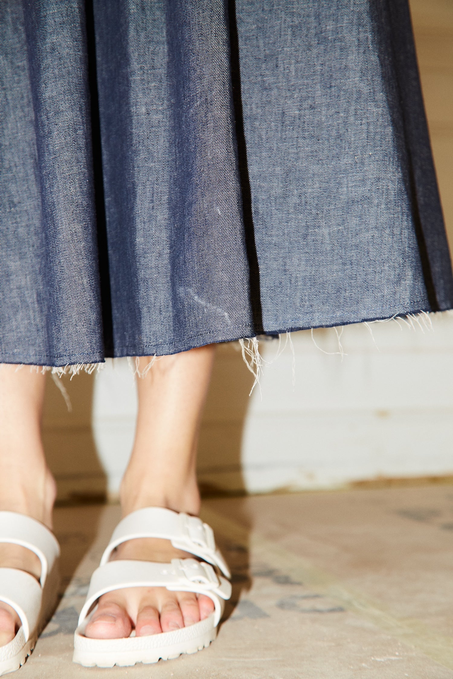 Japanese linen chambray skirt in Indigo.