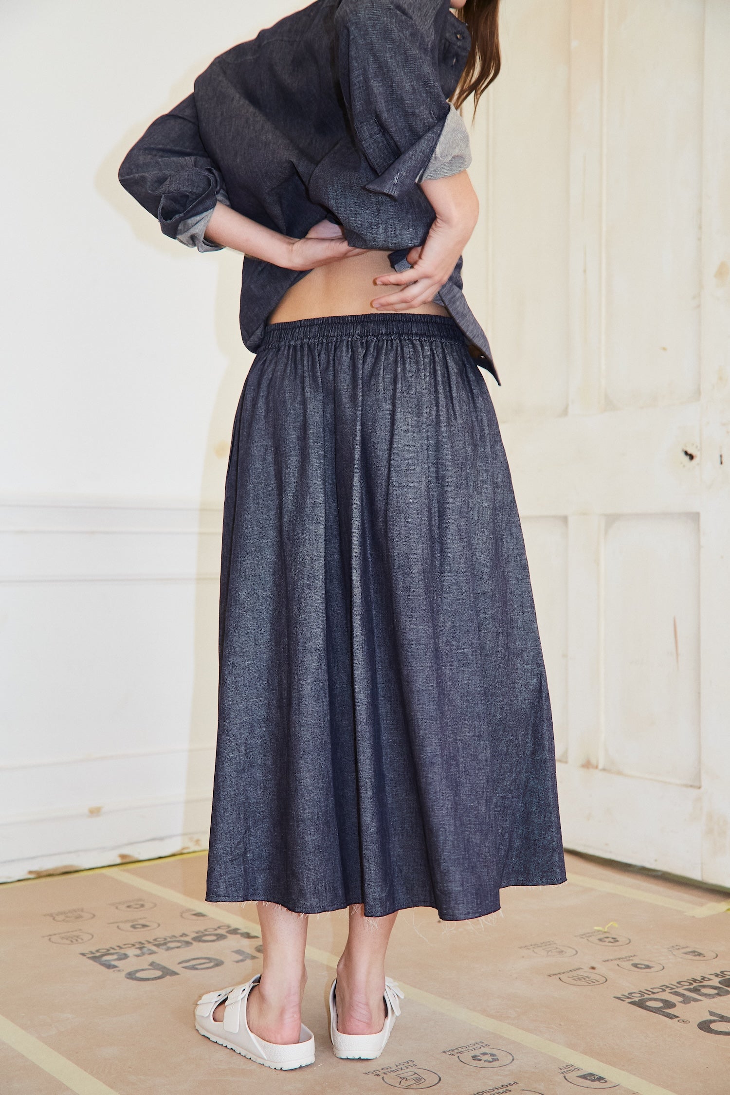 Japanese linen chambray skirt in Indigo.