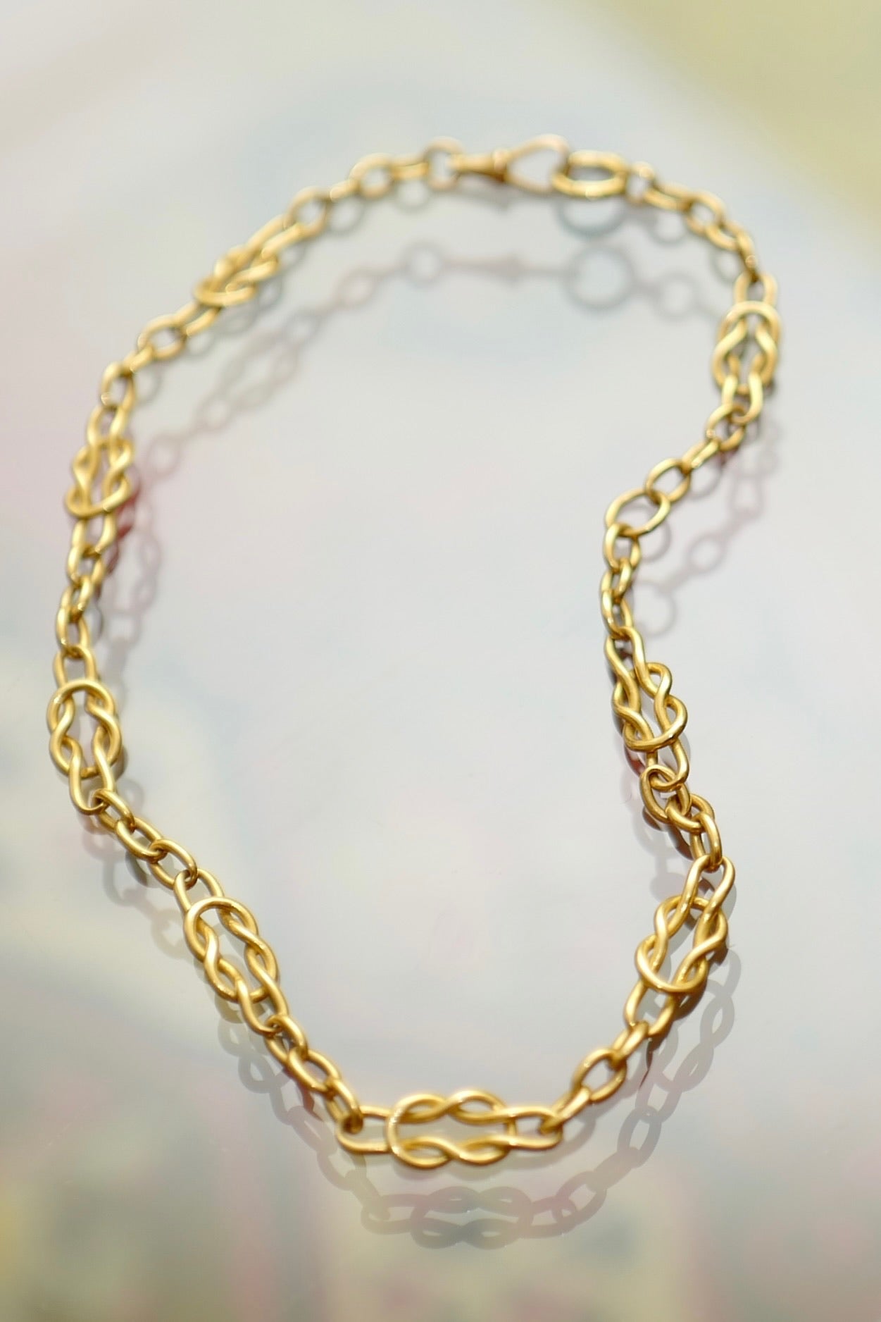 18kt gold antique collar necklace.